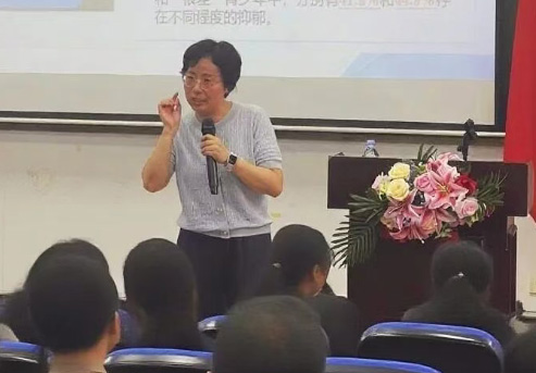 专家引领促成长&middot;润心赋能启新篇